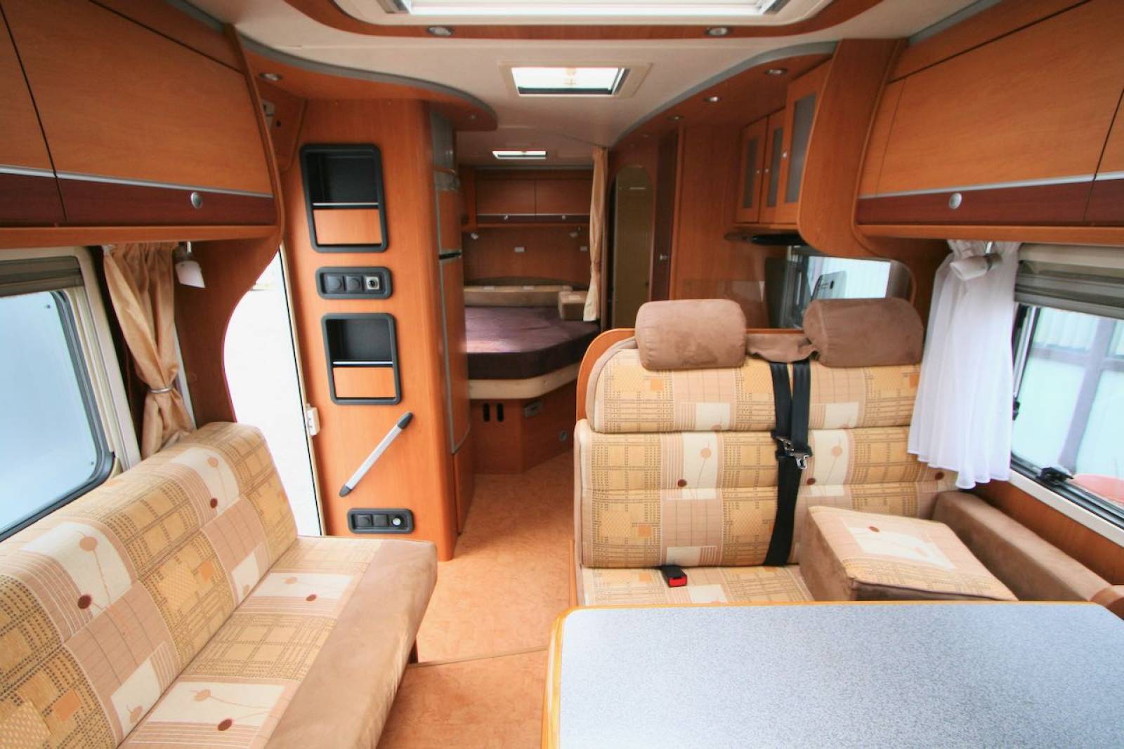 Achat Camping-car profilé occasion, Dethleffs Esprit Globetrotter RT 6844 à Roque proche de Toulouse (31)