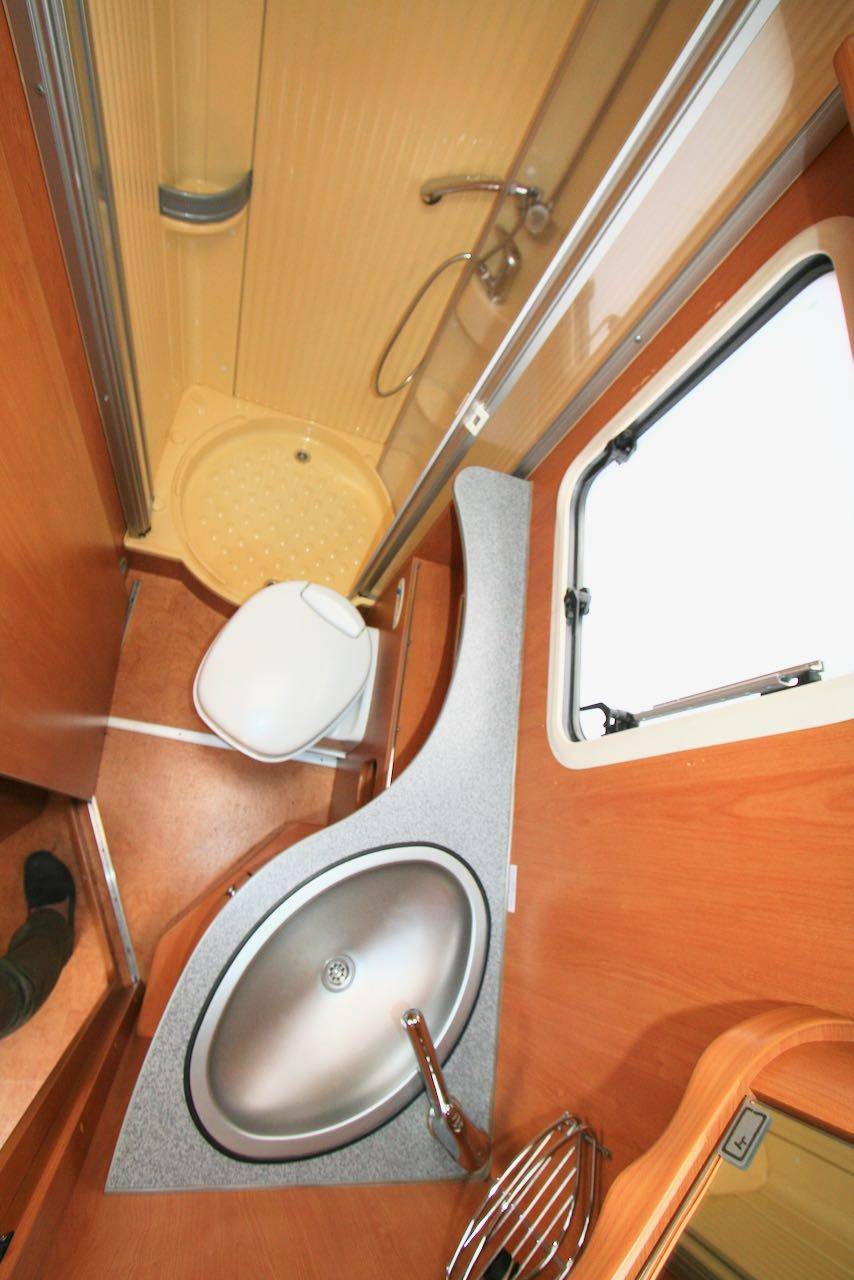 Camping-car profilé occasion, Dethleffs Esprit Globetrotter RT 6844 à Roque proche de Toulouse (31)