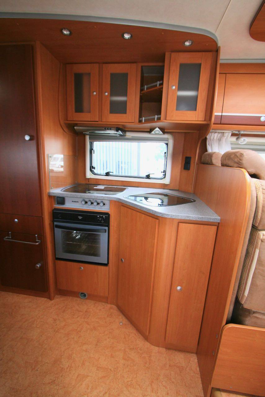 Achat Camping-car profilé occasion, Dethleffs Esprit Globetrotter RT 6844 à Roque proche de Toulouse (31)