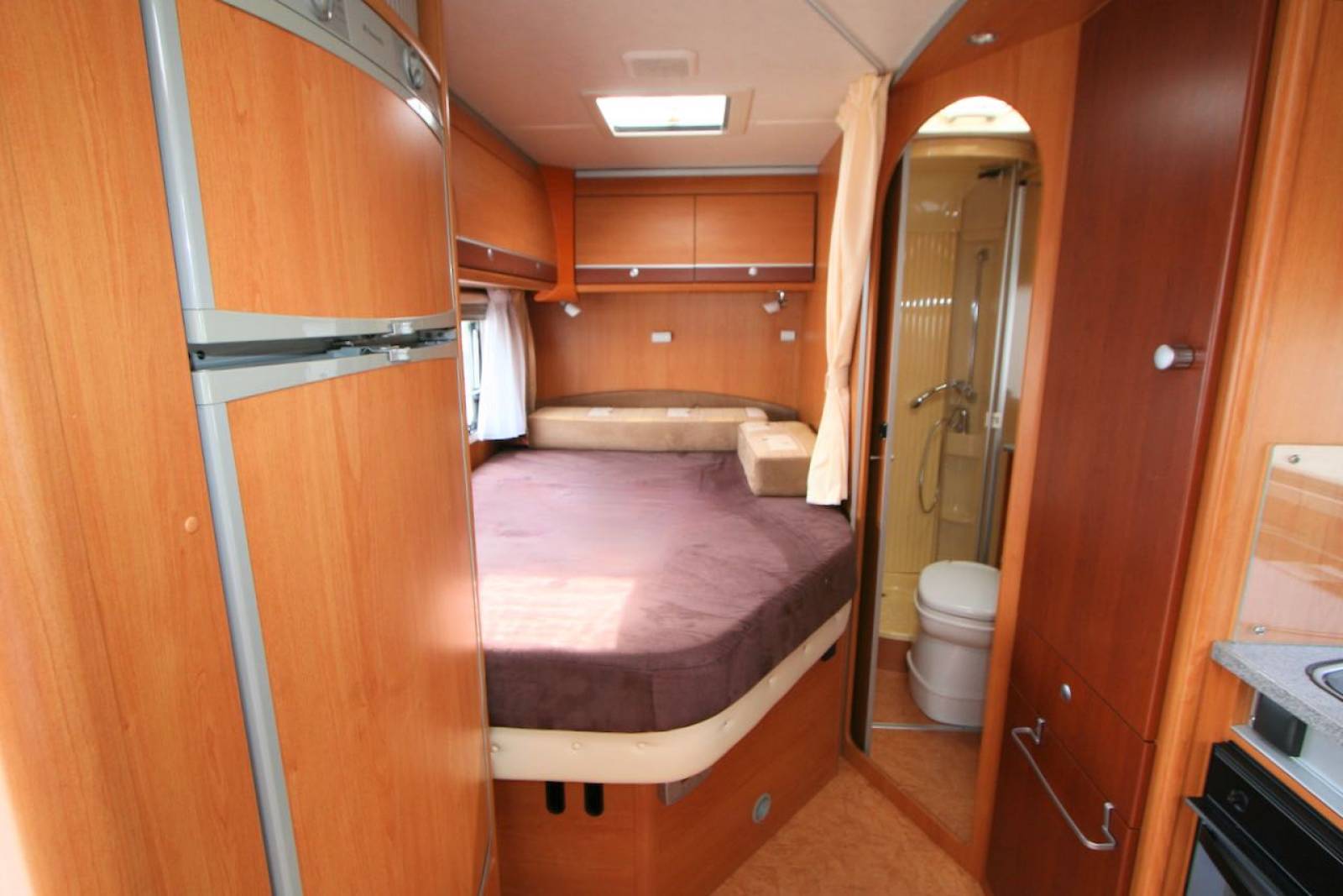 Achat Camping-car profilé occasion, Dethleffs Esprit Globetrotter RT 6844 à Roque proche de Toulouse (31)