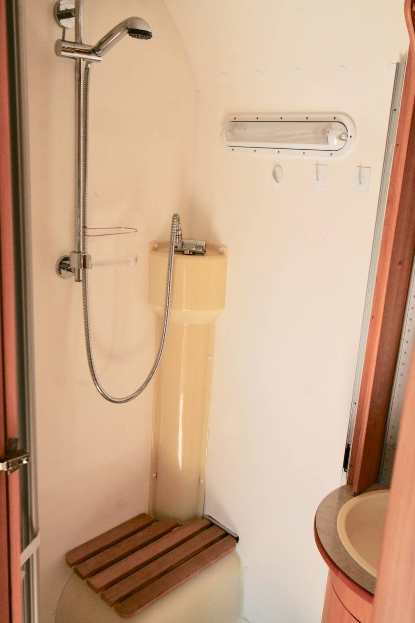 Vente Camping-car profilé occasion, lit sur soute, Renault, Eriba 646 GT R, à Roques près de Toulouse (31)