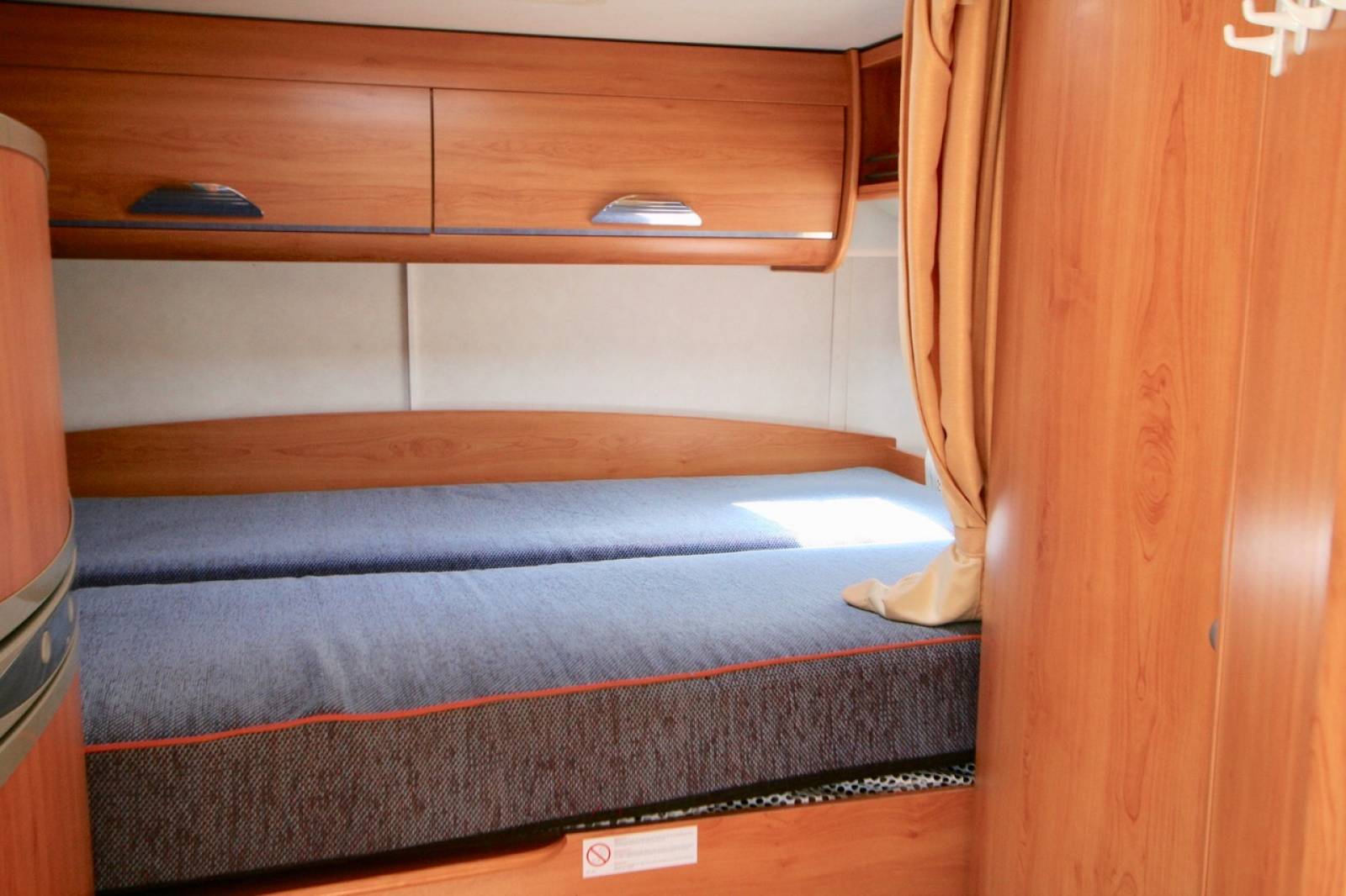 Vente Camping-car profilé occasion, lit sur soute, Renault, Eriba 646 GT R, à Roques près de Toulouse (31)