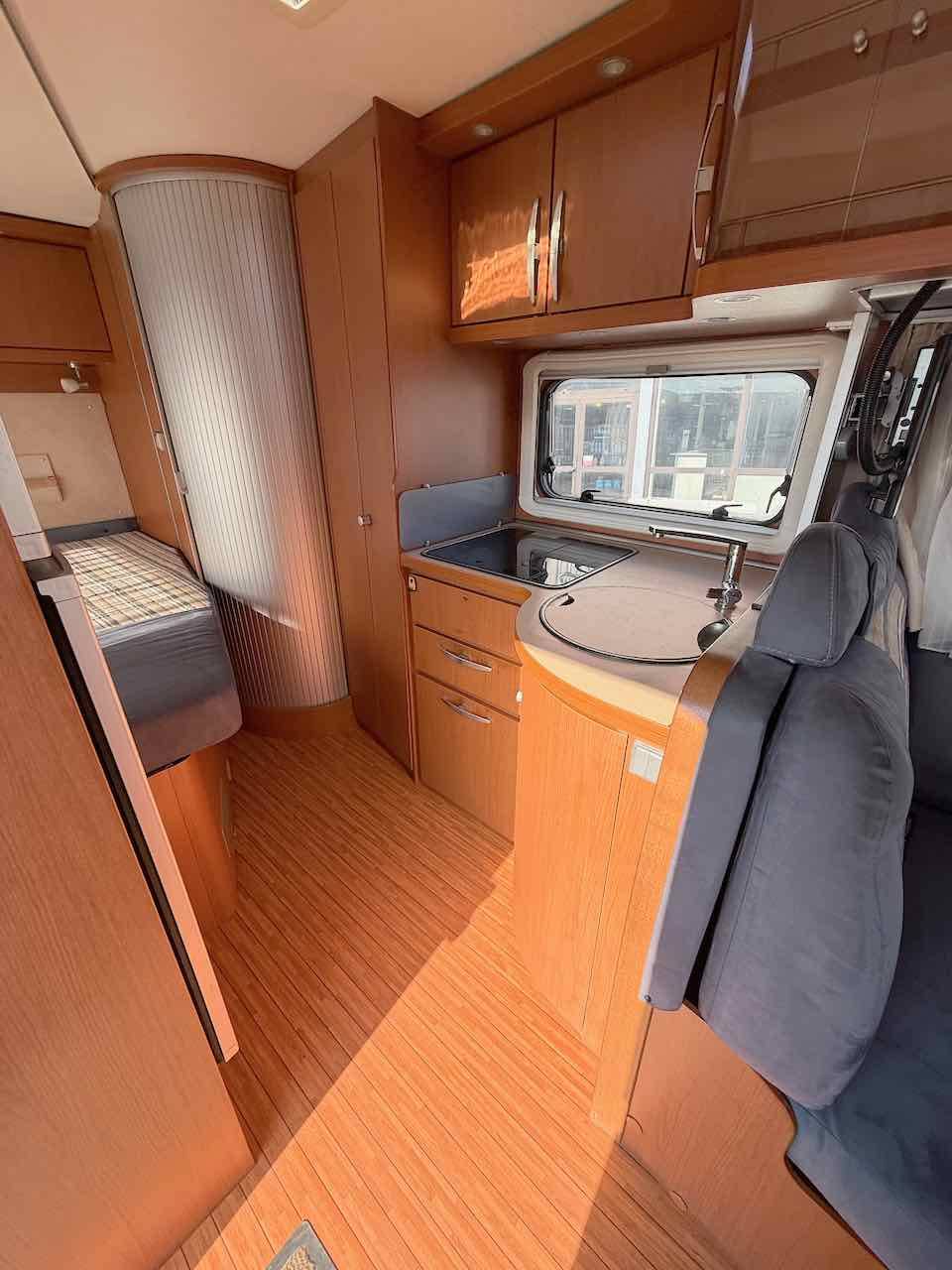 Camping-car Intégral Occasion, Lit à la française, 4 couchages, Eriba Jet 653 , à Roques, proche de Toulouse (31)