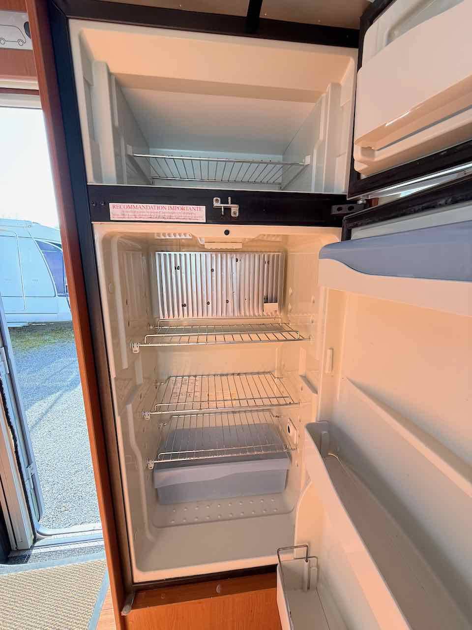 Camping-car Intégral Occasion, Lit à la française, 4 couchages, Eriba Jet 653 , à Roques, proche de Toulouse (31)