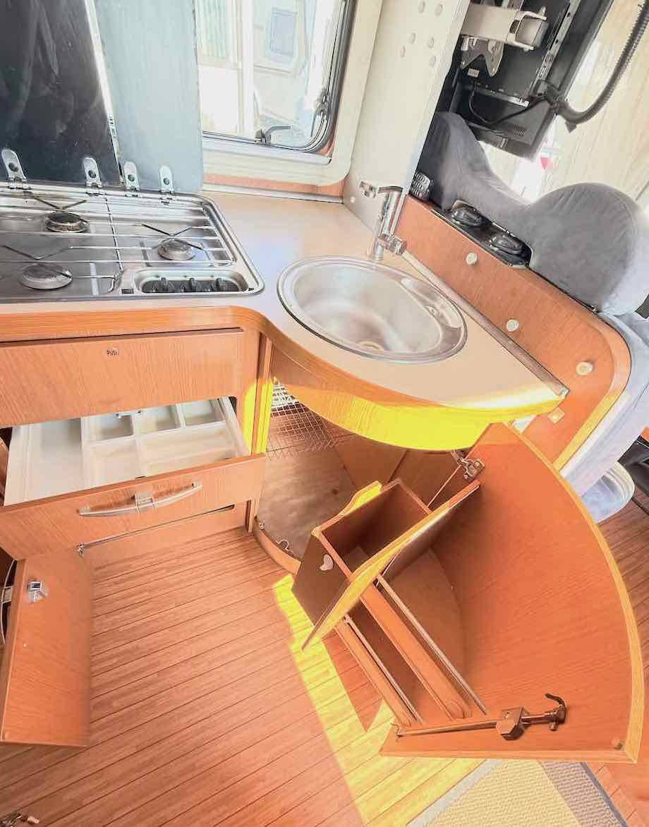 Vend Camping-car Intégral Occasion, Lit à la française, 4 couchages, Eriba Jet 653 , à Roques, proche de Toulouse (31)