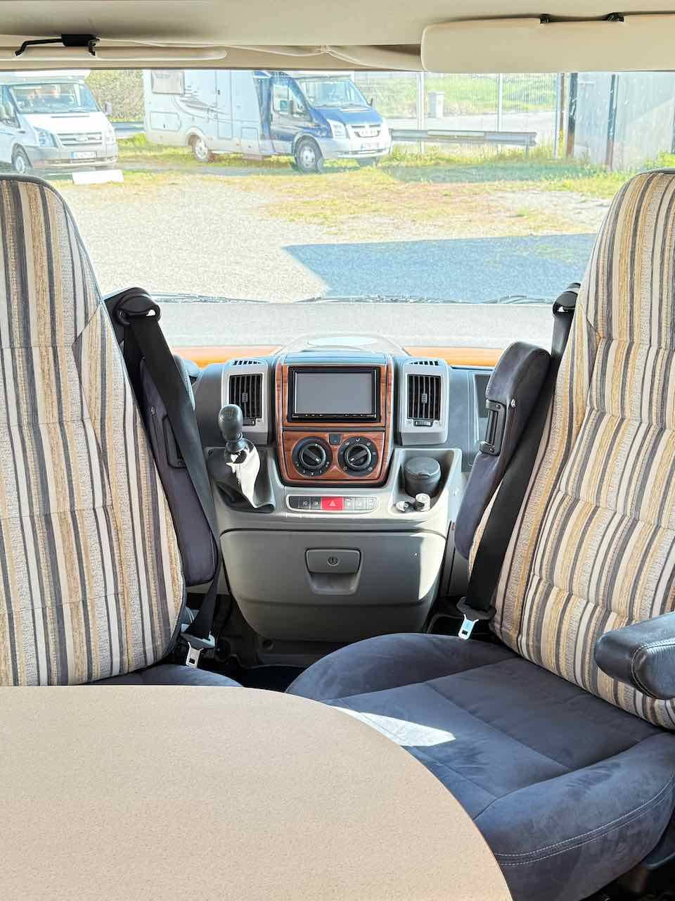 Achat Camping-car Intégral Occasion, Lit à la française, 4 couchages, Eriba Jet 653 , à Roques, proche de Toulouse (31)