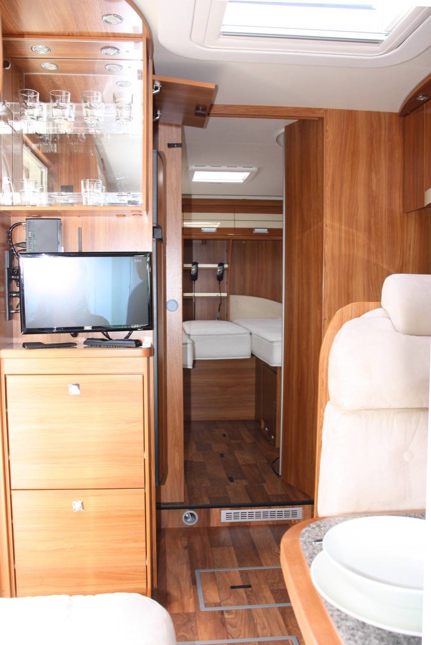 location de camping-car pour 2 aquitaine et occitane