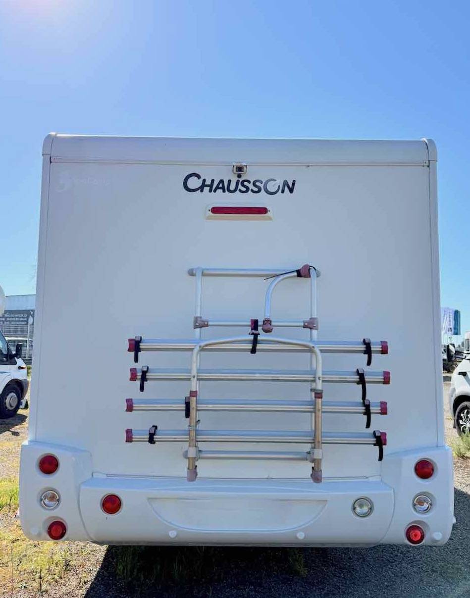 Camping-car Profilé occasion, 4 places, 3 couchages, lit central, Chausson Best Of 28 CE, chez Vacances et Loisirs à Roques proche de Toulouse