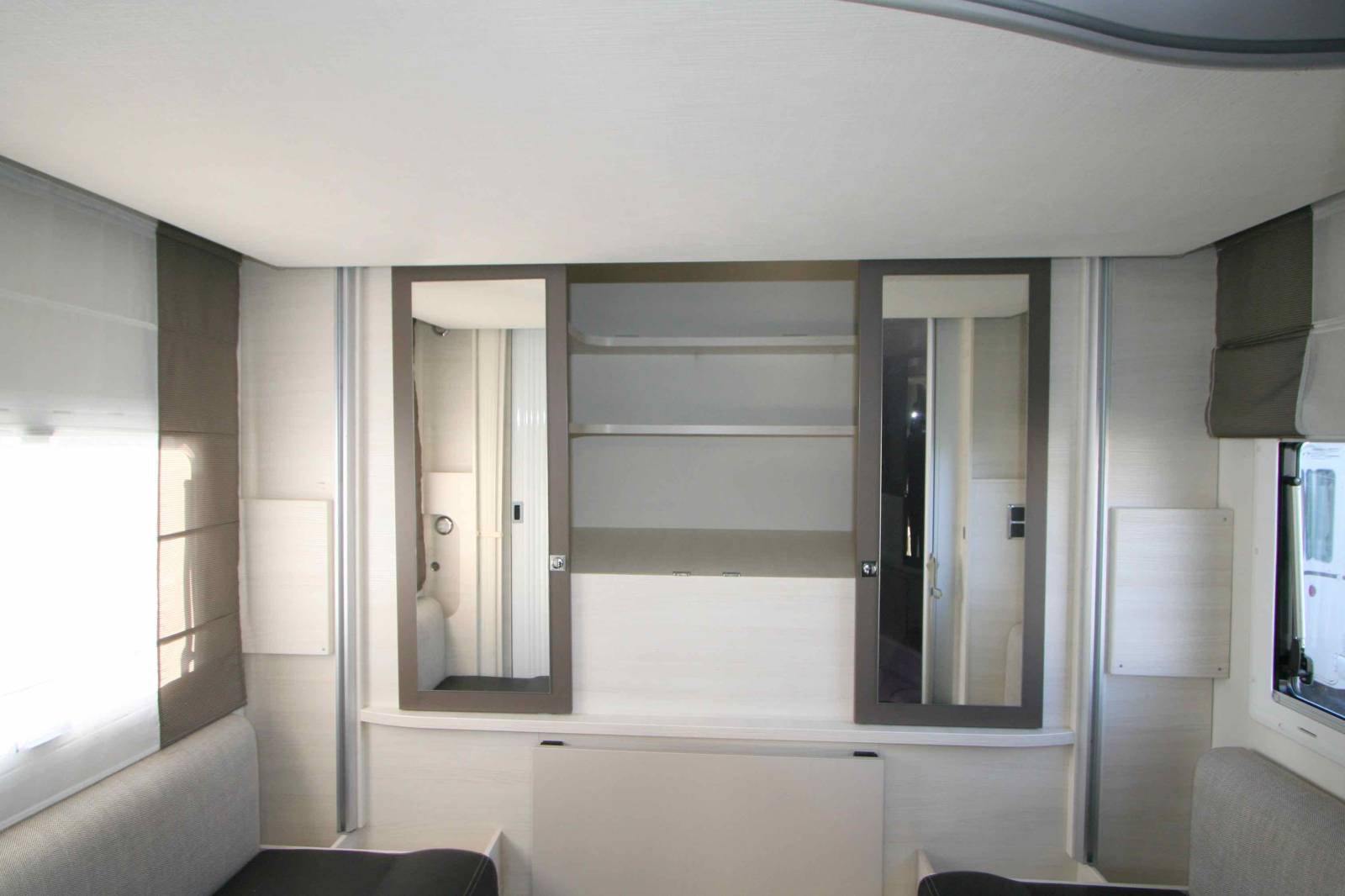 Camping-car profilé occasion, 5 places, 6 couchages, lits superposés et lit de pavillon, Chausson Flash 716 à Roques proche de Toulouse (31)