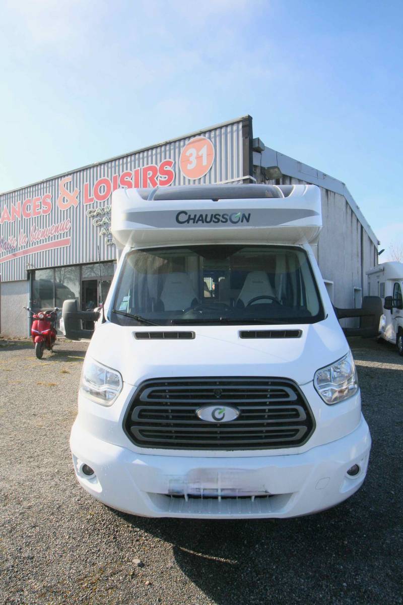 Achat Camping-car profilé occasion, 5 places, 6 couchages, lits superposés et lit de pavillon, Chausson Flash 716 à Roques proche de Toulouse (31)