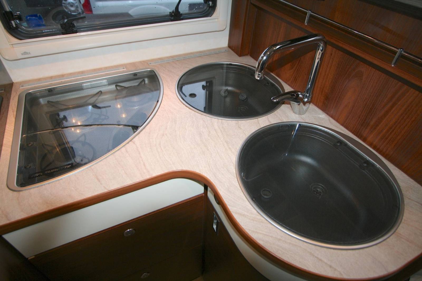 Achat Camping-car intégral occasion, poids lourd, Fleurette Florium Wincester 80 LMJ, à Toulouse-Roques (31)