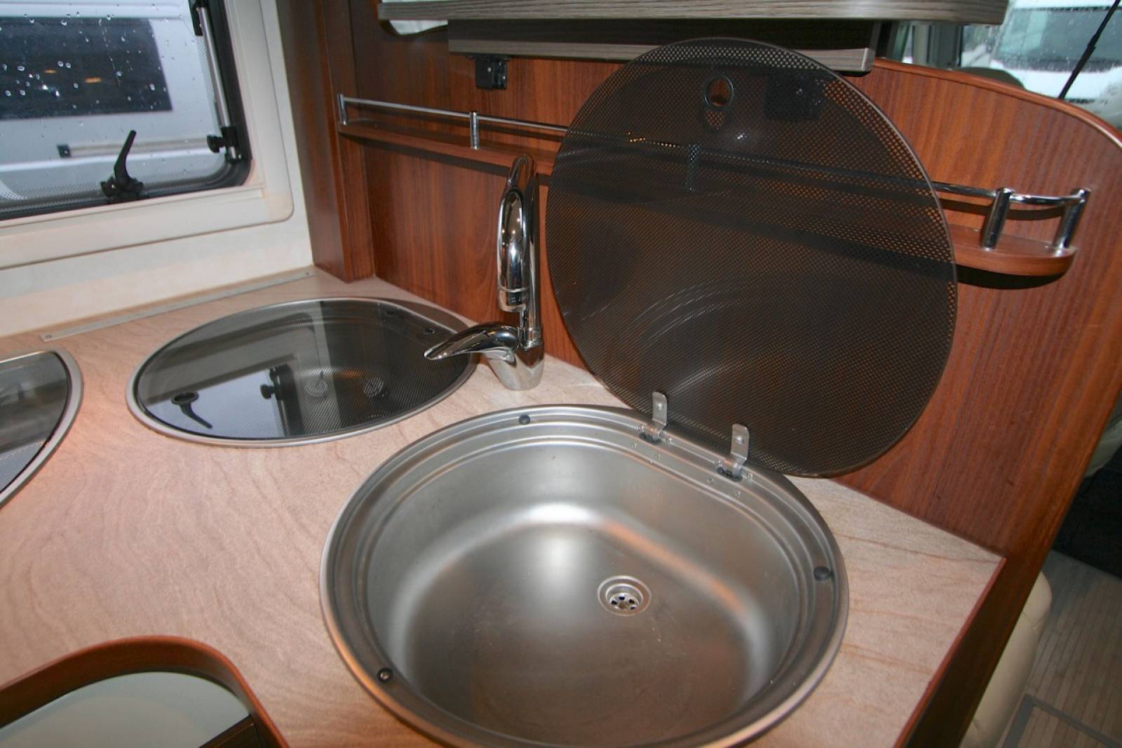 Camping-car intégral occasion, poids lourd, Fleurette Florium Wincester 80 LMJ, à Toulouse-Roques (31)