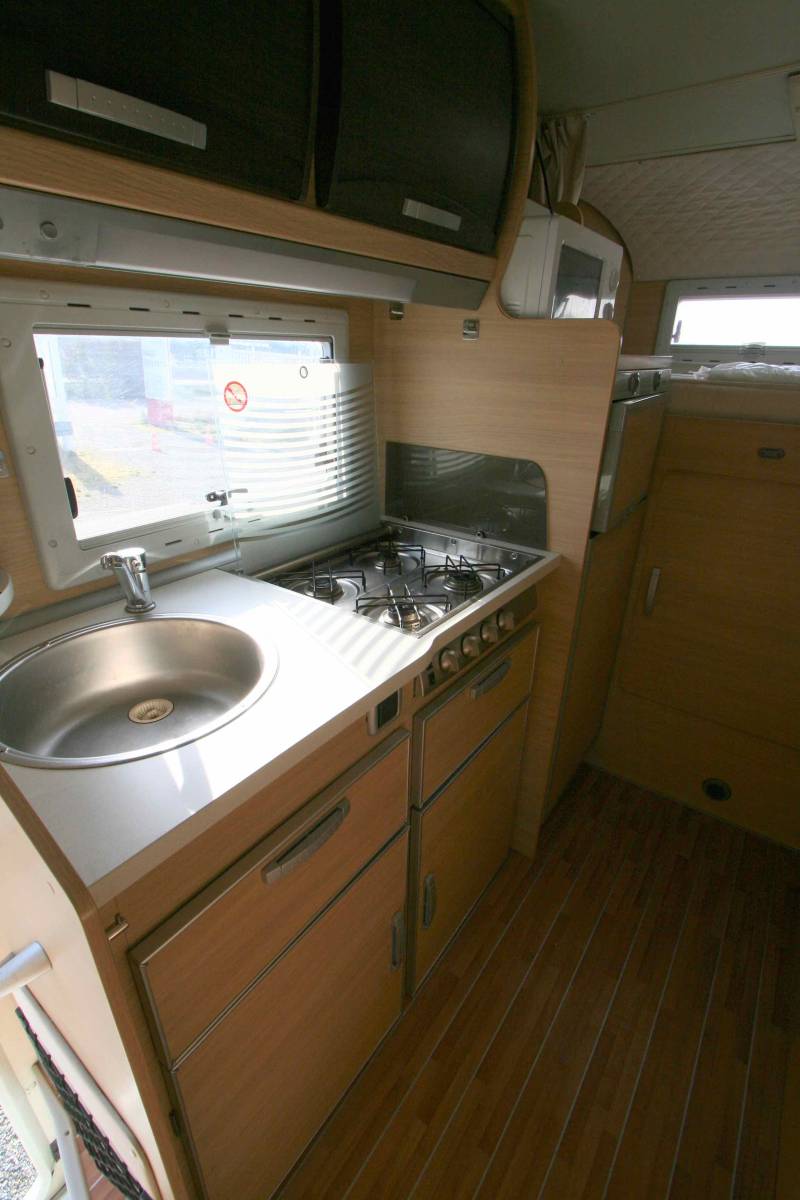 Vend Camping-car capucine occasion, 5 places, 7 couchages, Roller Team Granduca GT, à Roques proche de Toulouse (Midi-Pyrénées)