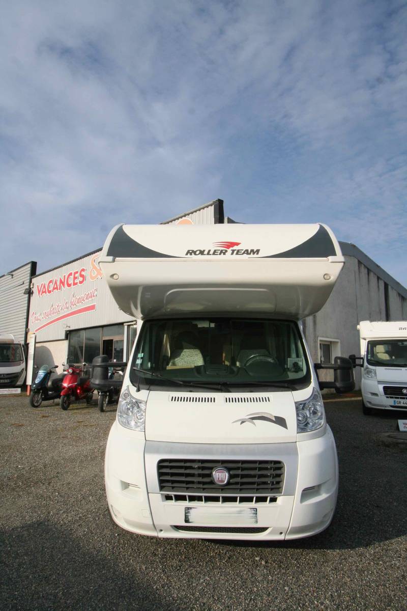 Vend Camping-car capucine occasion, 5 places, 7 couchages, Roller Team Granduca GT, à Roques proche de Toulouse (Midi-Pyrénées)