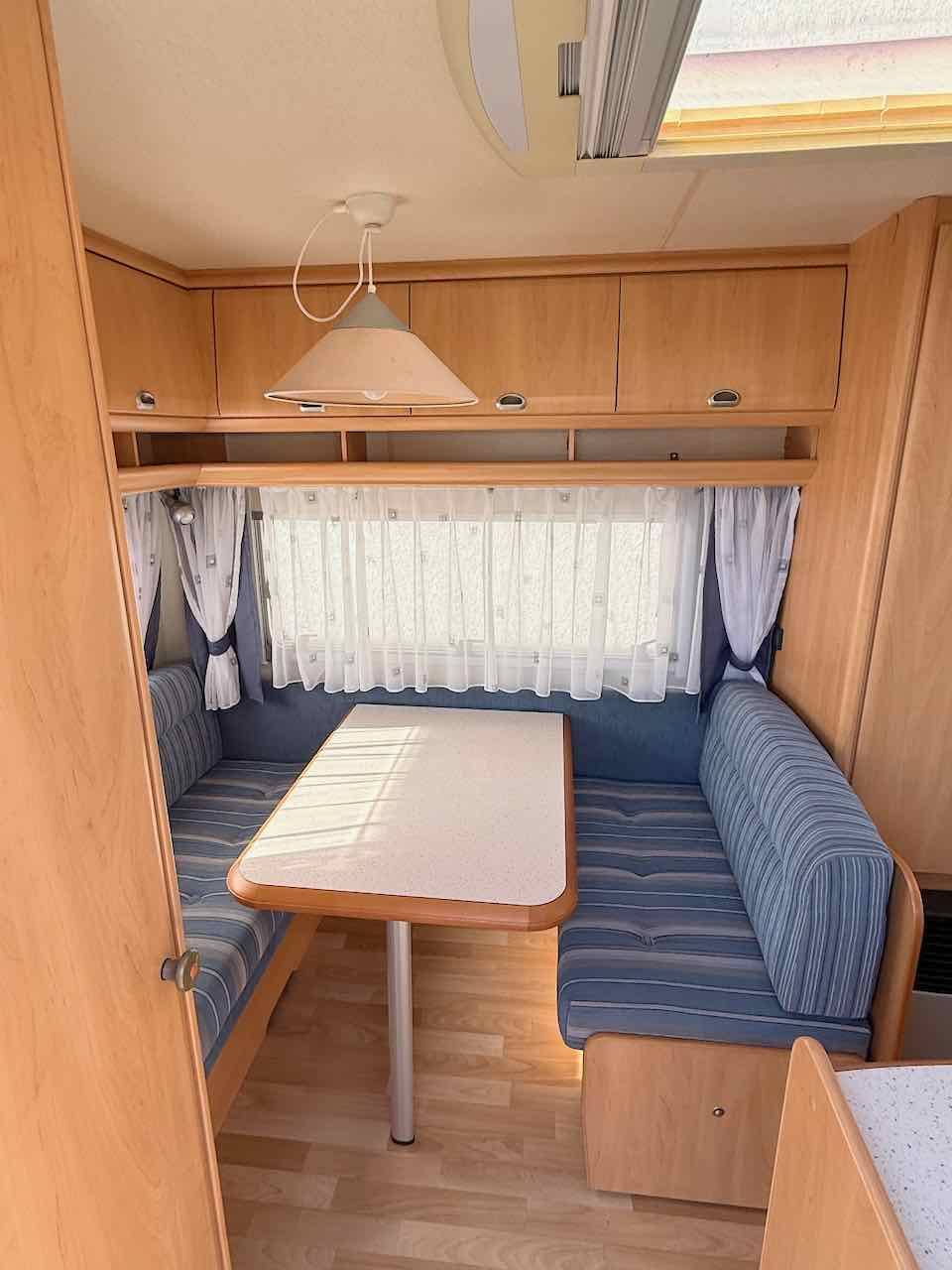 Caravane Occasion 4 couchages, lit transversal, Hobby 400 UF De Luxe easy, à Roques Proche de Toulouse (31)