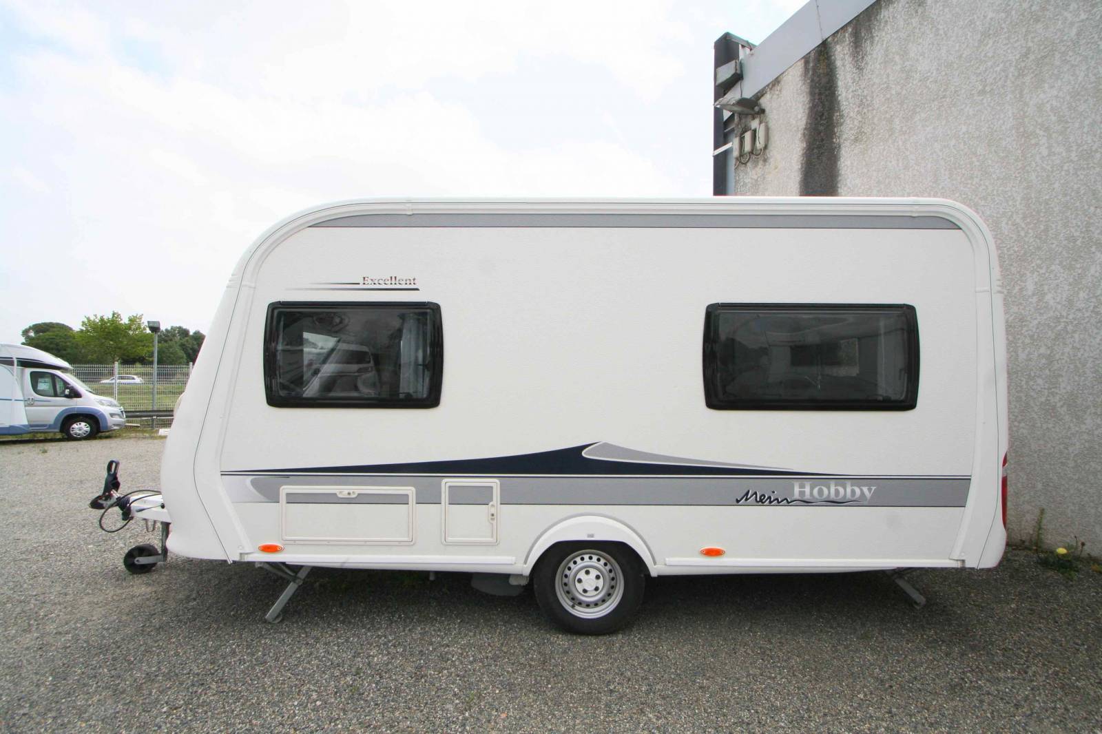 Caravane occasion 4 couchages, petite taille, Hobby excellent  440 SFr, à Roques proche de Toulouse (31)