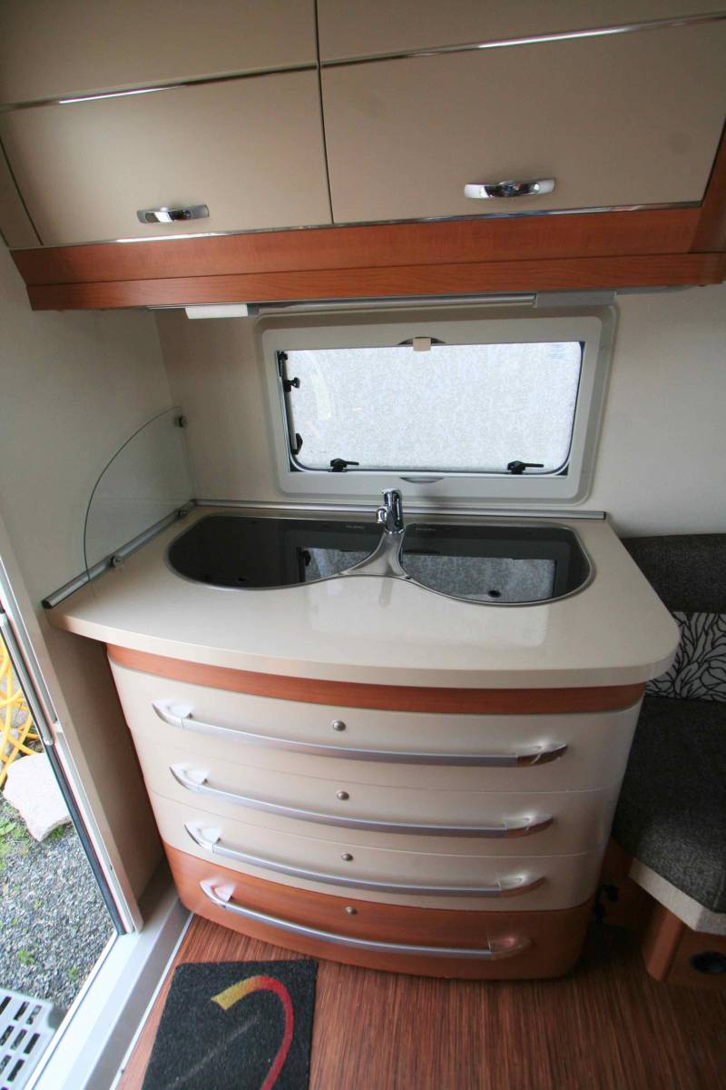Achat Caravane occasion 4 couchages, petite taille, Hobby excellent  440 SFr, à Roques proche de Toulouse (31)