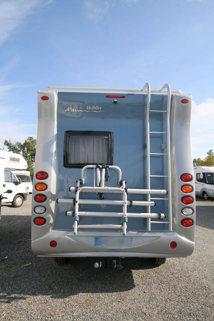 Achat Camping-car capucine occasion, lit à la française, 4 places, Hobby Siesta 555, à Roques proche Toulouse (31)