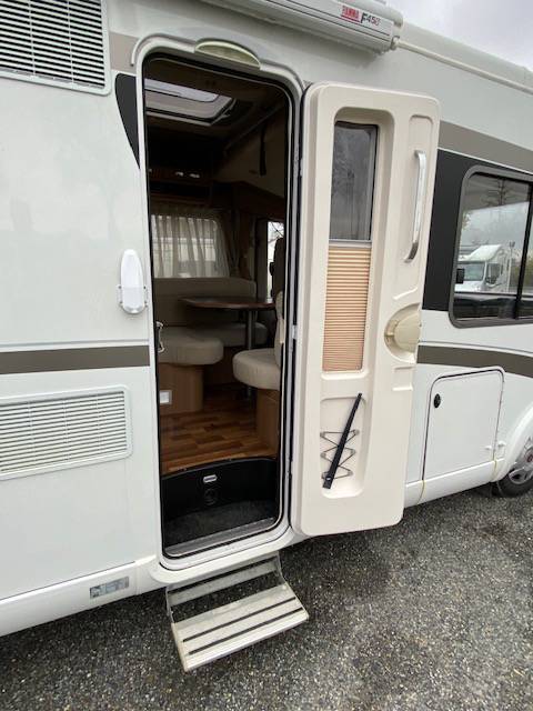Vend Camping-car intégral occasion, poids lourd, lit de milieu, Hymer B 698, à Roques proche de Toulouse (31)