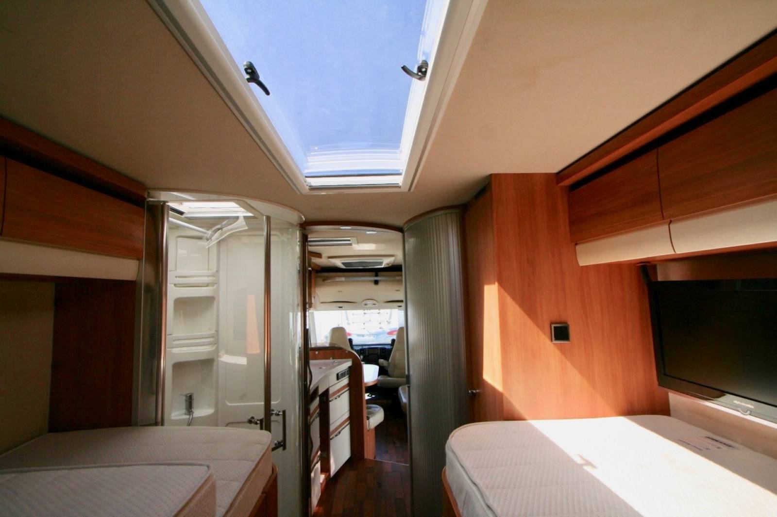 Camping-car intégral occasion poids lourd, lits jumeaux, Hymer B778 SL, Roques près Toulouse (31)