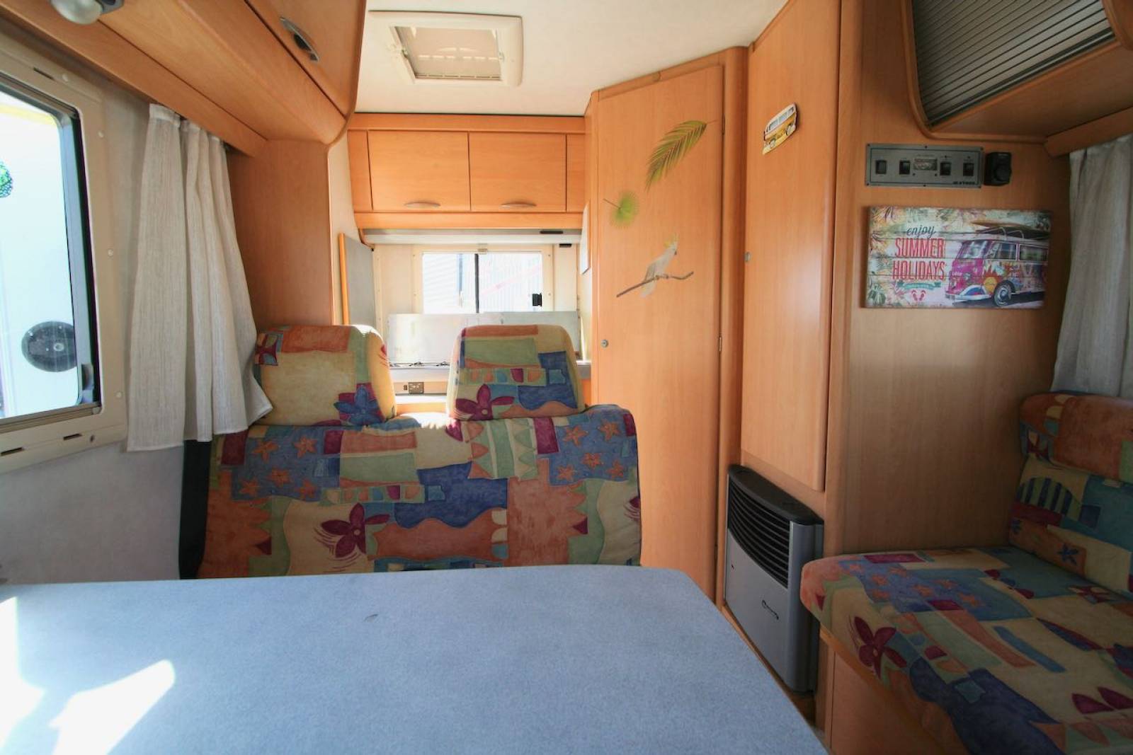 Camping-car capucine occasion, 6 places, 5 couchages, moins de 6 m, Hymer Swing à Roques proche de Toulouse (31)