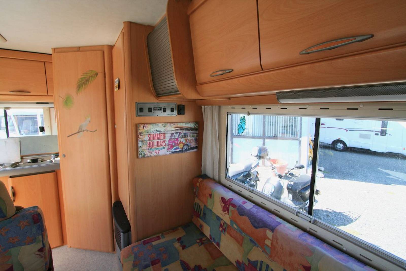 Camping-car capucine occasion, 6 places, 5 couchages, moins de 6 m, Hymer Swing à Roques proche de Toulouse (31)
