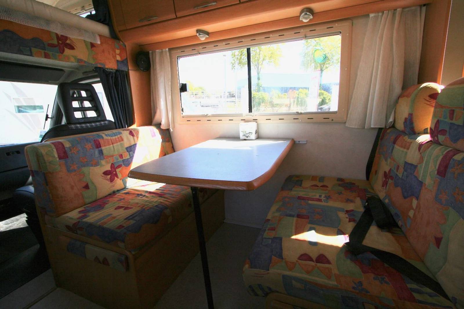 Camping-car capucine occasion, 6 places, 5 couchages, moins de 6 m, Hymer Swing à Roques proche de Toulouse (31)