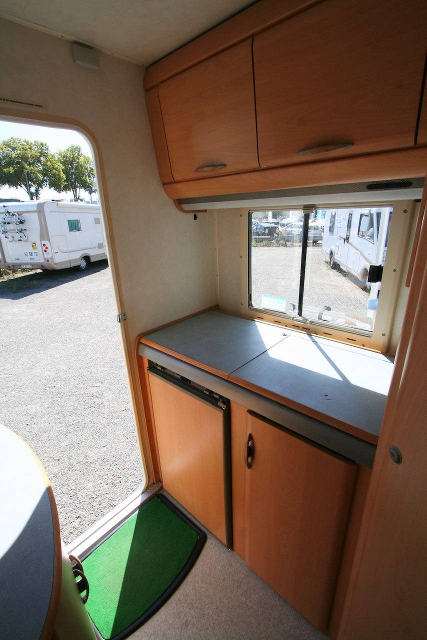 Camping-car capucine occasion, 6 places, 5 couchages, moins de 6 m, Hymer Swing à Roques proche de Toulouse (31)