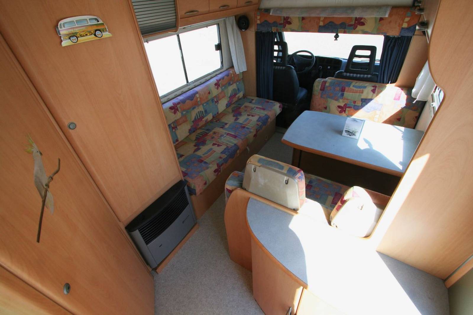 Camping-car capucine occasion, 6 places, 5 couchages, moins de 6 m, Hymer Swing à Roques proche de Toulouse (31)