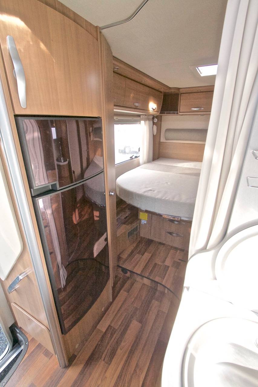 Achat Camping-car occasion profilé Hymermobil Tramp T 598, lit de milieu, peu de kilomètres, à Roques près Toulouse (31), midi-pyrénées