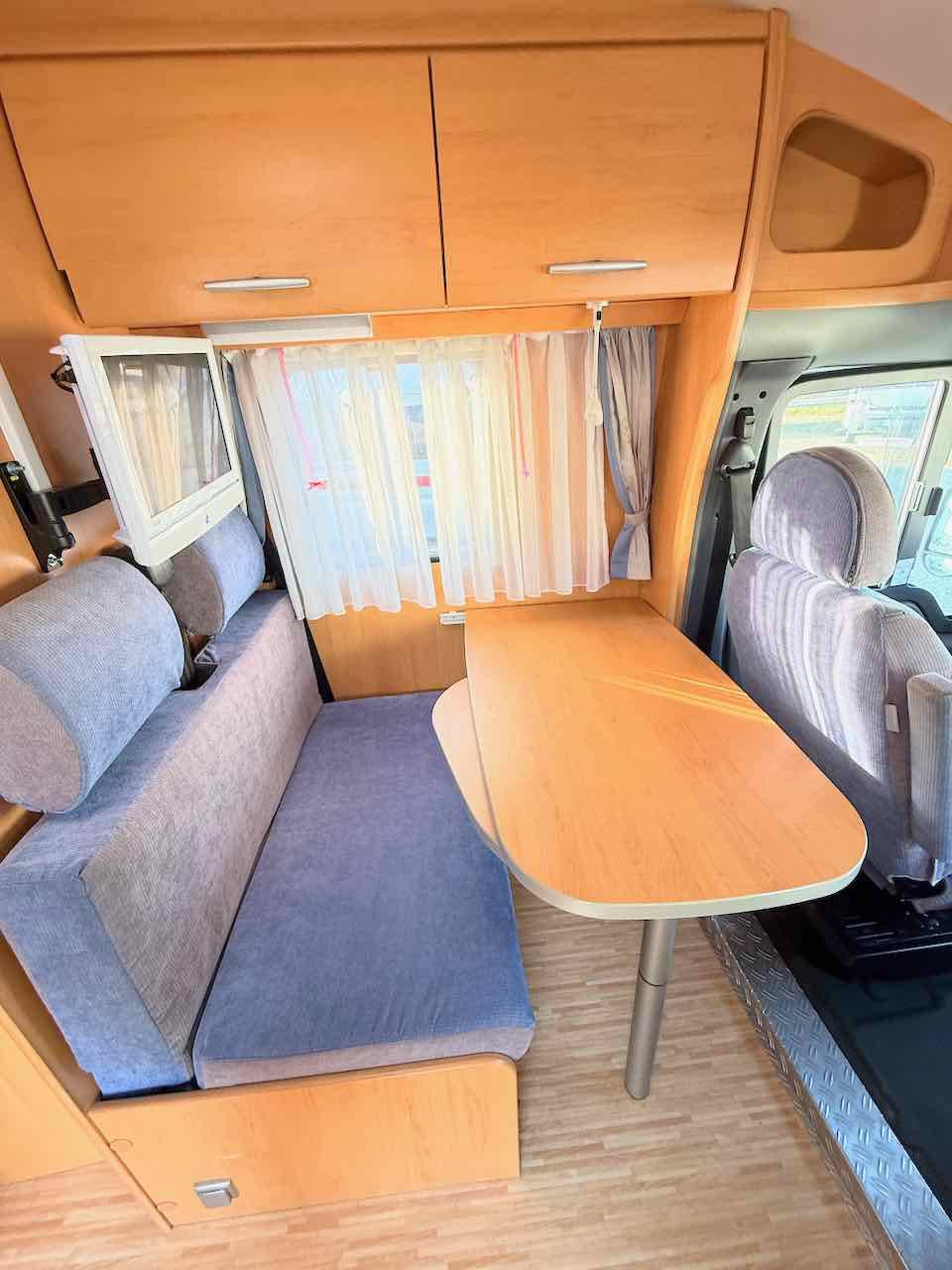 Vend Camping-car Profilé Occasion, lit sur soute, pour deux, moins de 6 m, petit prix, Hymer Van 522, à Roques, proche de Toulouse (31)