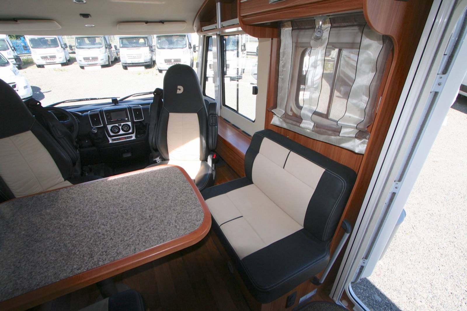 Achat Camping-car occasion intégral Dethleffs Esprit i7150 4 places, peu de kilomètres, le bon coin et à Roque près Toulouse 31