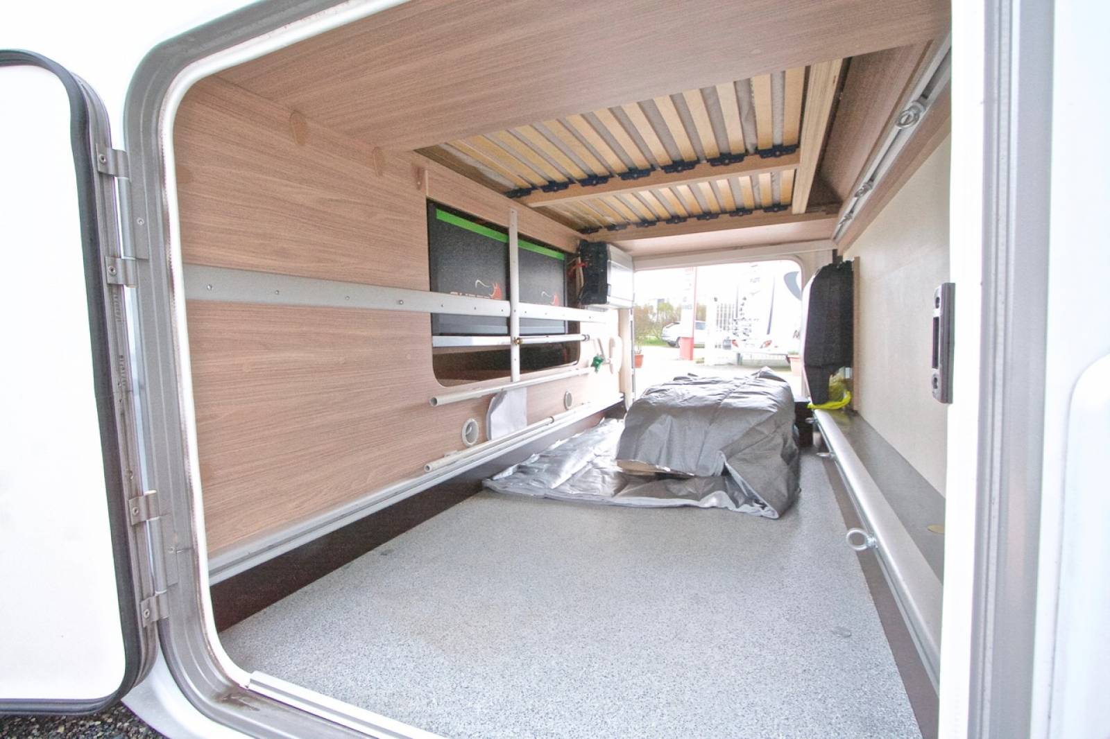 Vente Camping-car intégral occasion salon face à face, 150 cv, Bürstner Ixeo 736, à Roques près Toulouse (31)