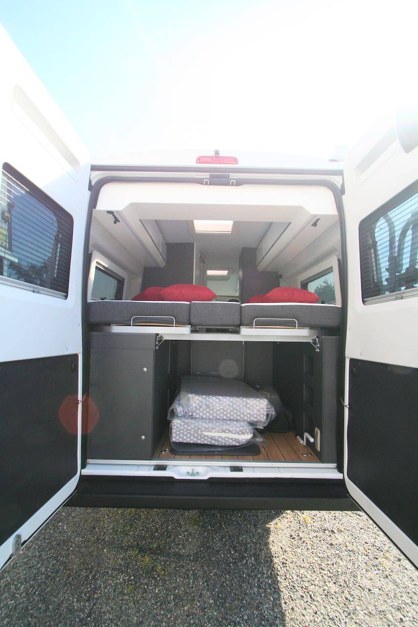 Fourgon occasion presque neuf, 3232 km, Elios van 63 LB à Roques proche de Toulouse (31)