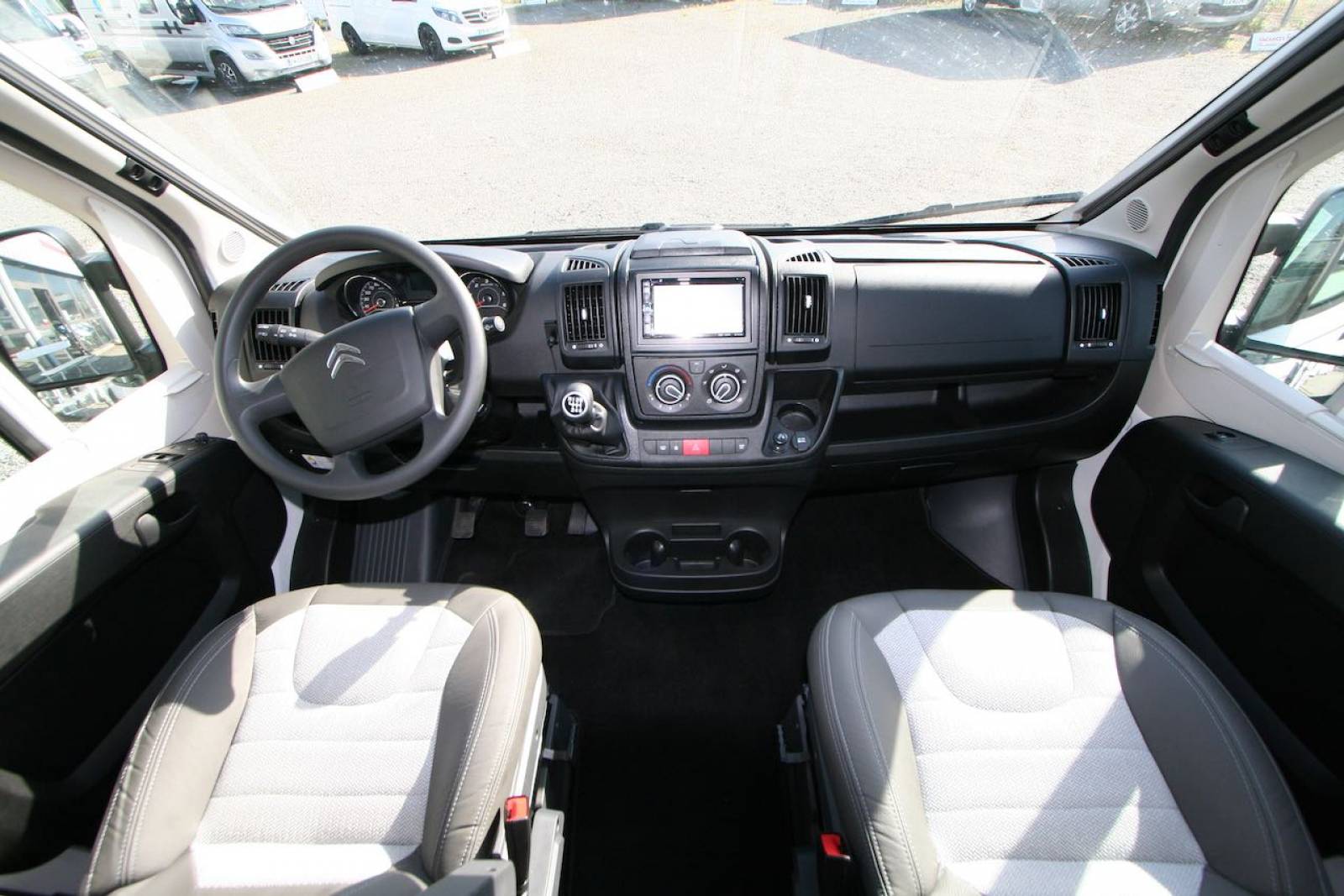 Achat Fourgon occasion presque neuf, 3232 km, Elios van 63 LB à Roques proche de Toulouse (31)