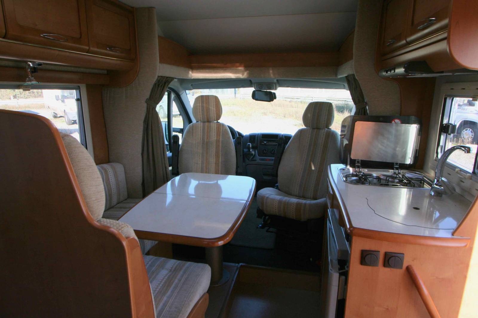 Achat Camping-car profilé occasion, lit à la française, moins de 6 m, Rapido 707 C le Randonneur