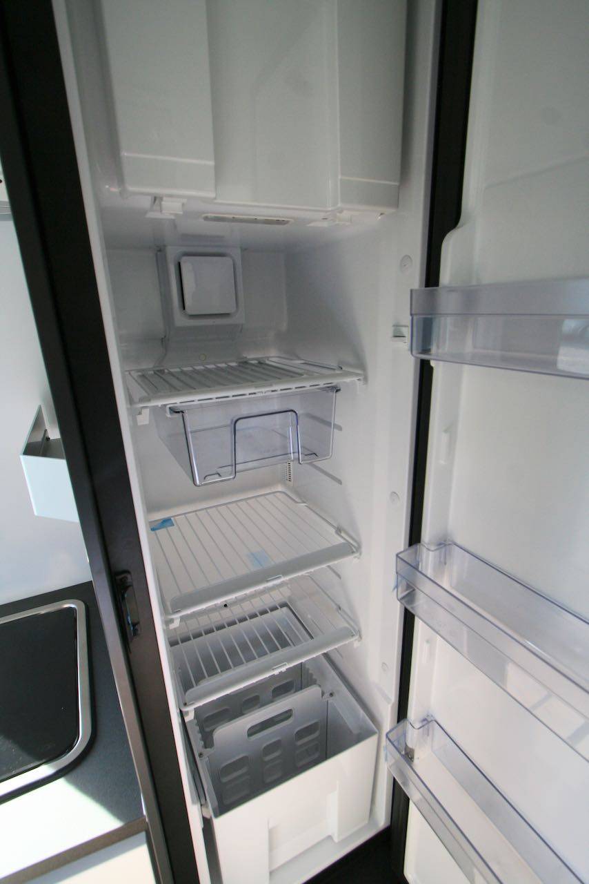 Achat Fourgon occasion presque neuf, 3232 km, Elios van 63 LB à Roques proche de Toulouse (31)