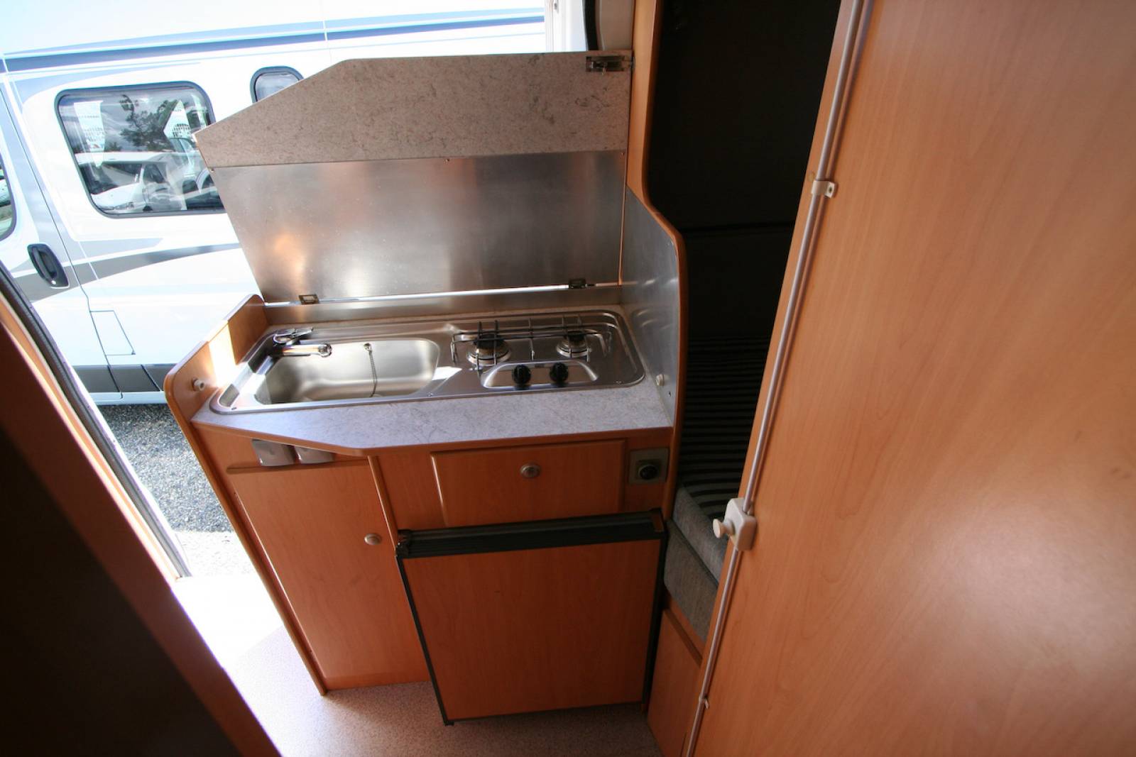 Achat Fourgon aménagé d’occasion, petit prix, 4 places 3 couchages, Knaus BoxStar, à Roques proche de Toulouse (31)