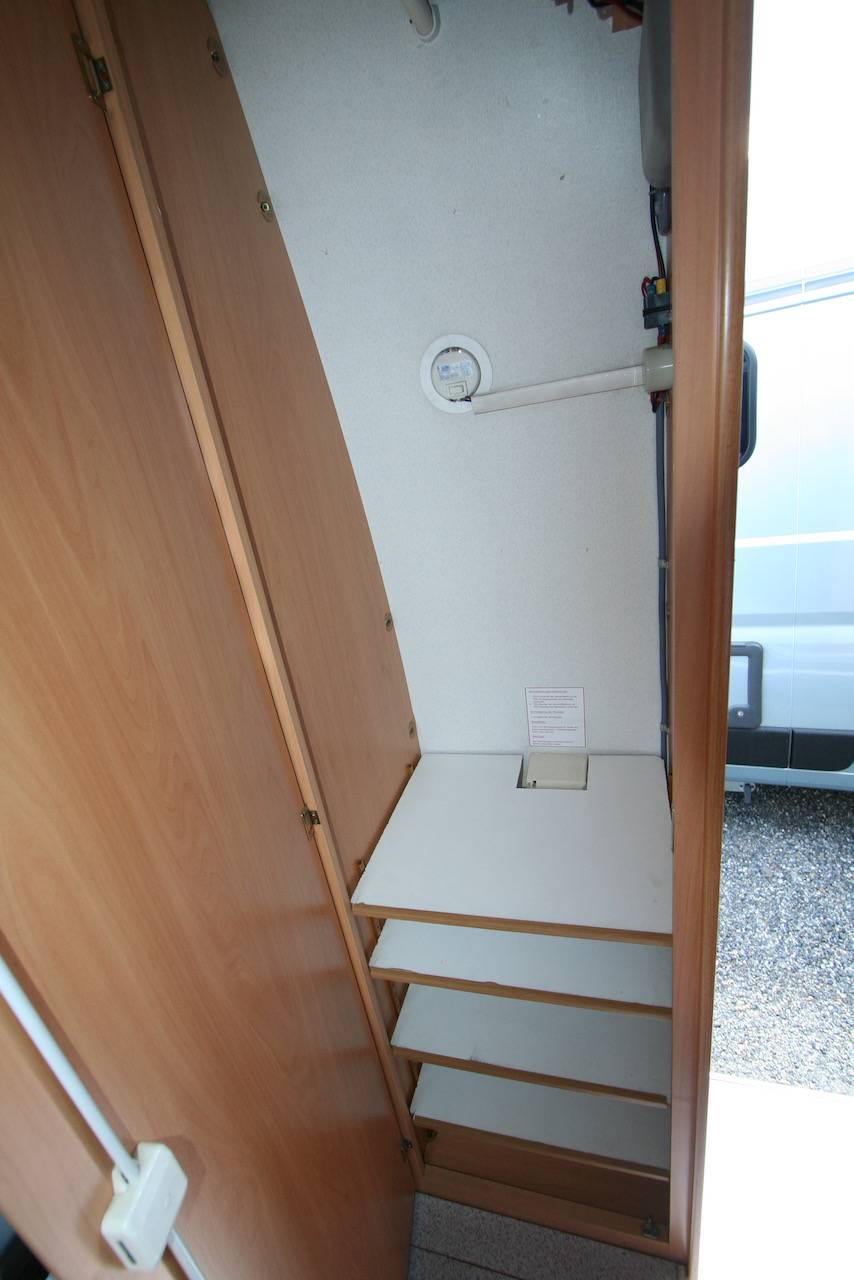 Achat Fourgon aménagé d’occasion, petit prix, 4 places 3 couchages, Knaus BoxStar, à Roques proche de Toulouse (31)