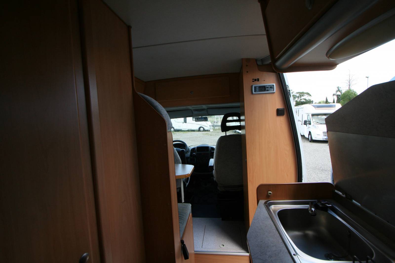 Achat Fourgon aménagé d’occasion, petit prix, 4 places 3 couchages, Knaus BoxStar, à Roques proche de Toulouse (31)