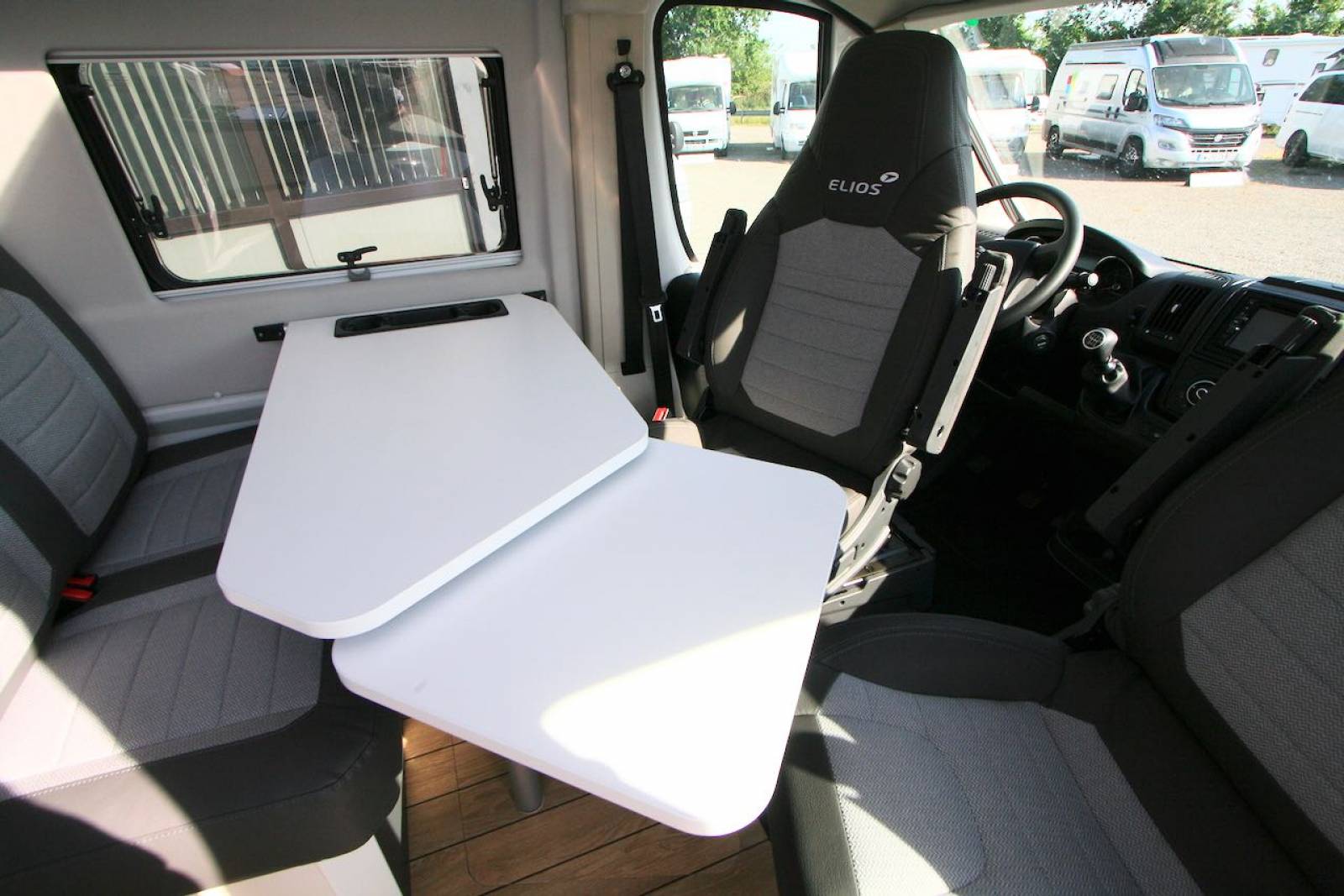 Fourgon occasion presque neuf, 3232 km, Elios van 63 LB à Roques proche de Toulouse (31)