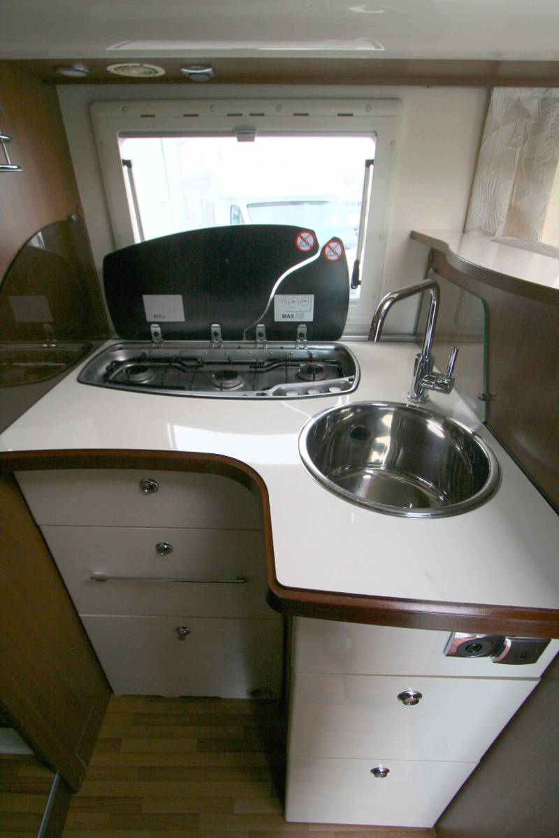 Vend Camping-car intégral occasion, Lit central et de pavillon, Autostar Passion I720 LC, à Roques proche de Toulouse (31)