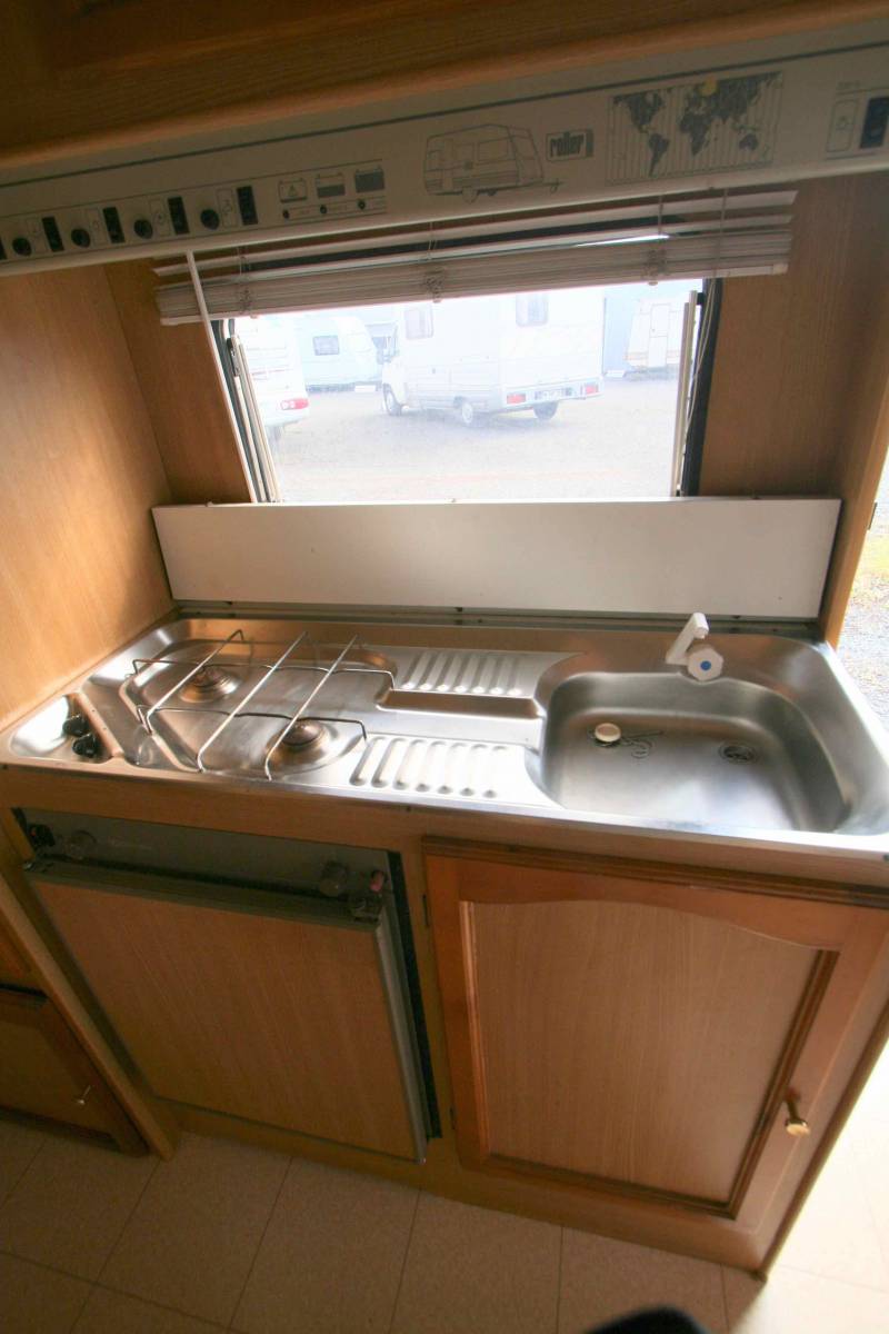 Achat Caravane occasion, 4 couchages, moins de 5,5 m, Sun Roller Sevilla 440 CP, à Roques proche de Toulouse (31)