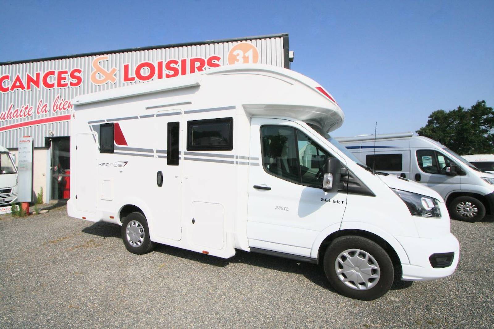 Camping-car profilé d'occasion, maxi-salon, boîte auto, Roller Team Kronos 230 TL Selekt, à Roques, proche Toulouse (31)
