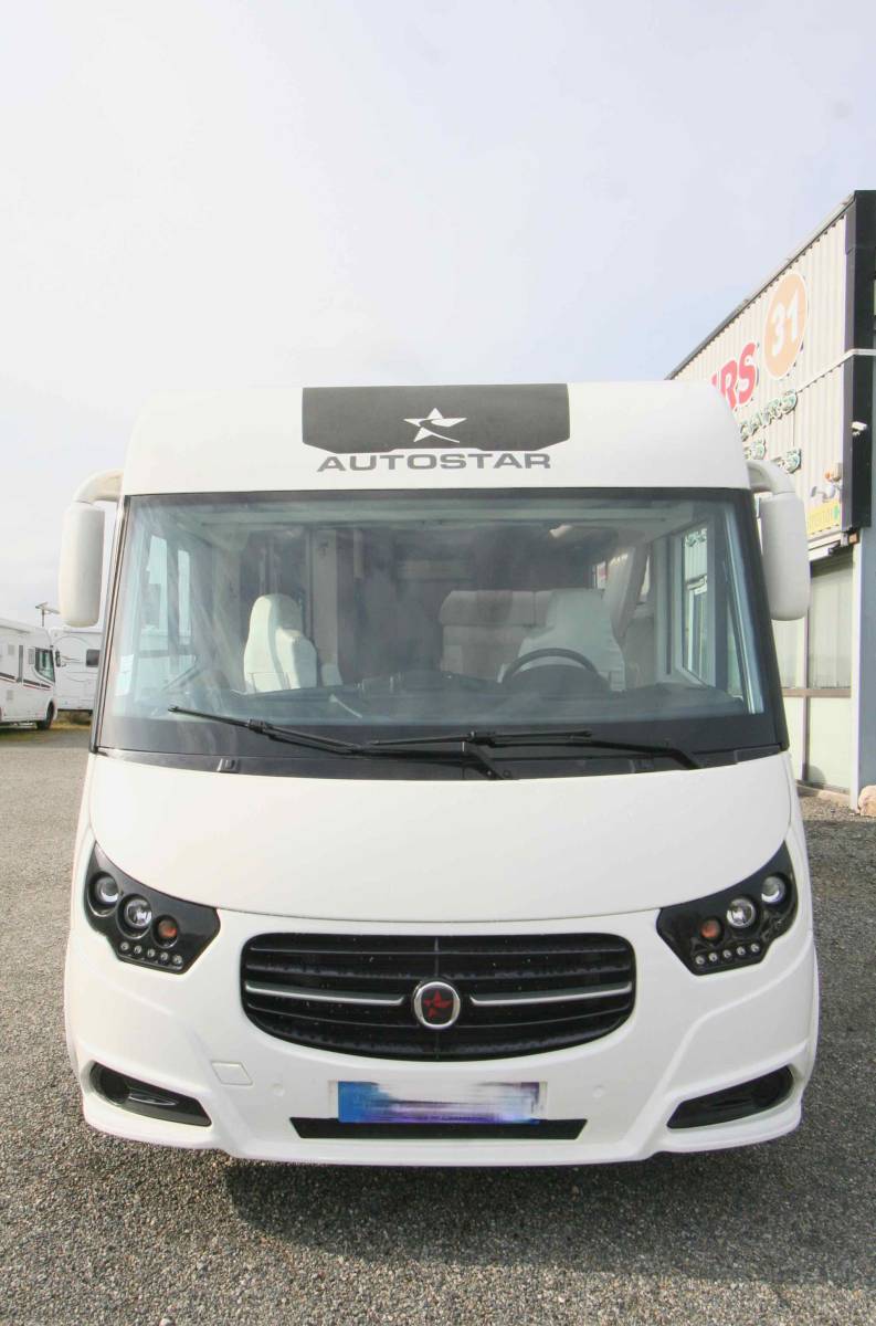 Vend Camping-car intégral occasion, Lit central et de pavillon, Autostar Passion I720 LC, à Roques proche de Toulouse (31)