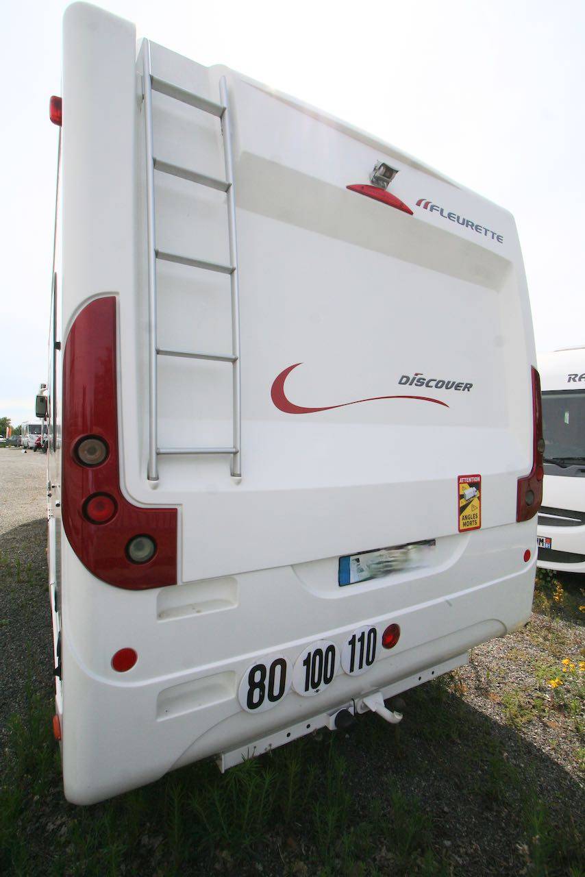 Vend Camping-car intégral occasion lit central, poids lourd, 4 places, Fleurette Discover 73 LM, à Roques près de Toulouse (31)