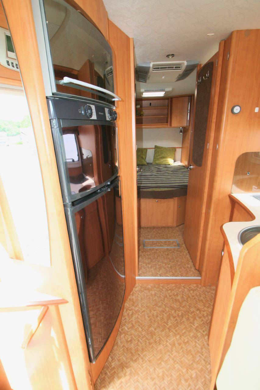 Achat Camping-car intégral occasion lit central, poids lourd, 4 places, Fleurette Discover 73 LM, à Roques près de Toulouse (31)