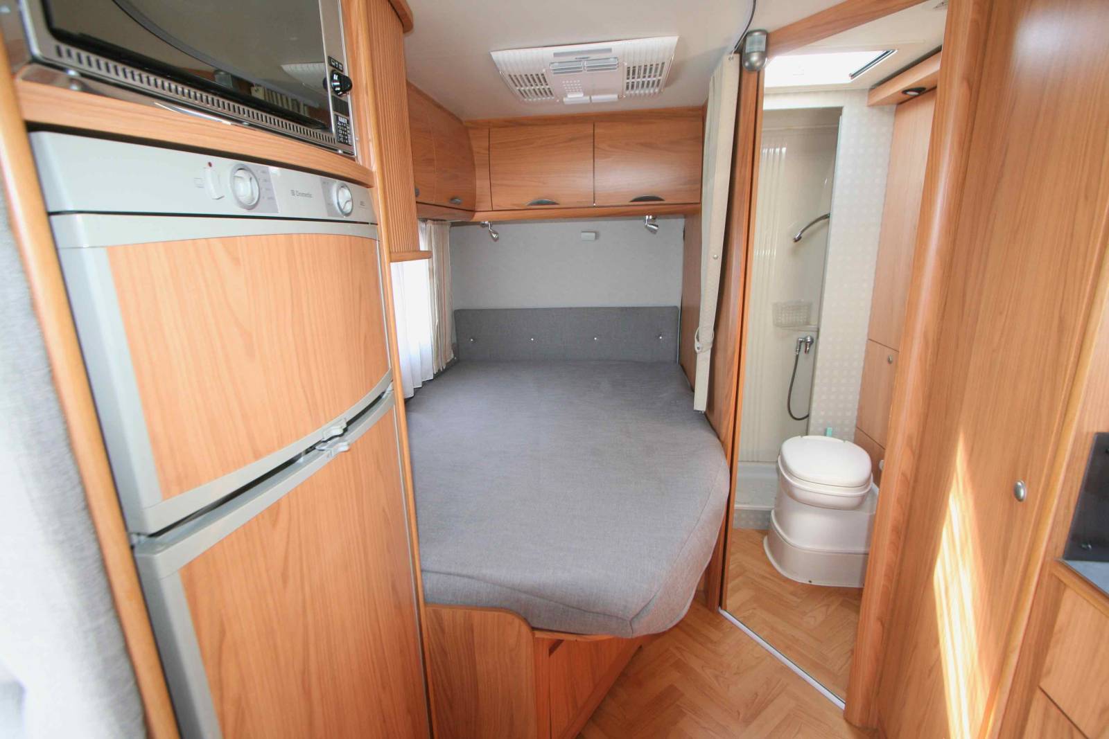 Achat camping-car intégral occasion, moins de 7 m, Bürstner Elegance I 685, à Roques proche de Toulouse (31)-car intégral occasion, moins de 7 m, Bürstner Elegance I 685, à Roques proche de Toulouse (31)
