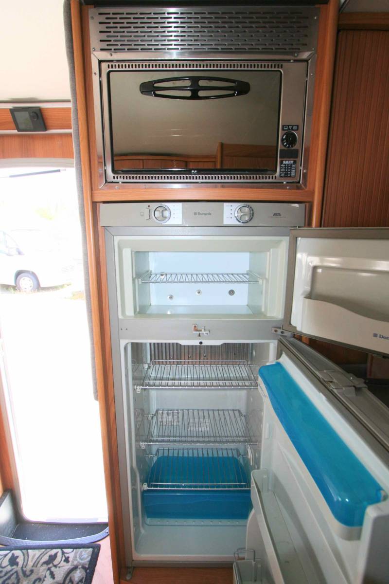 camping-car intégral occasion, moins de 7 m, Bürstner Elegance I 685, à Roques proche de Toulouse (31)