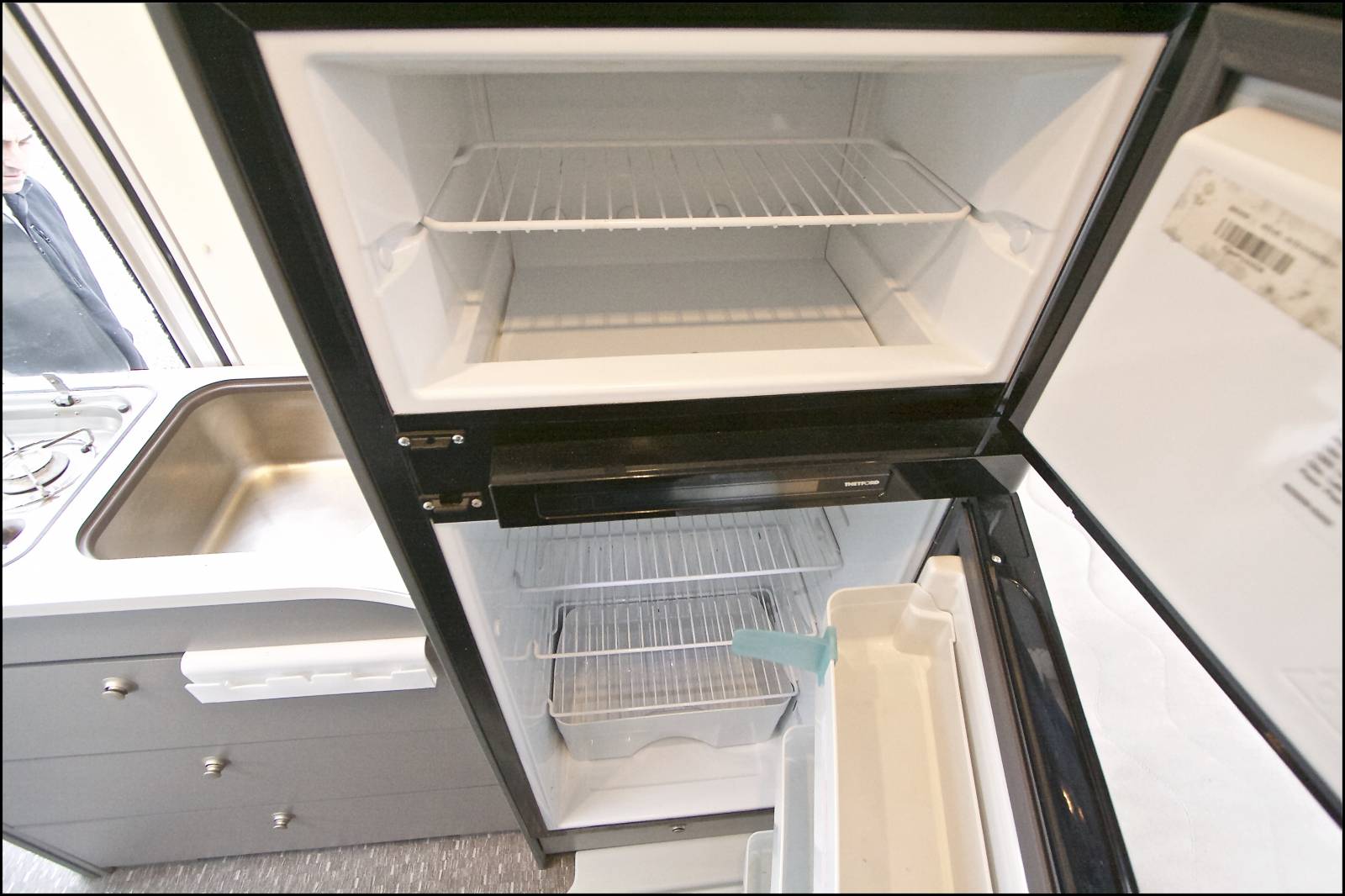 Fourgon aménagé d'occasion Sun Living 59 T, 2015 tout équipé, à Roques près Toulouse (31)